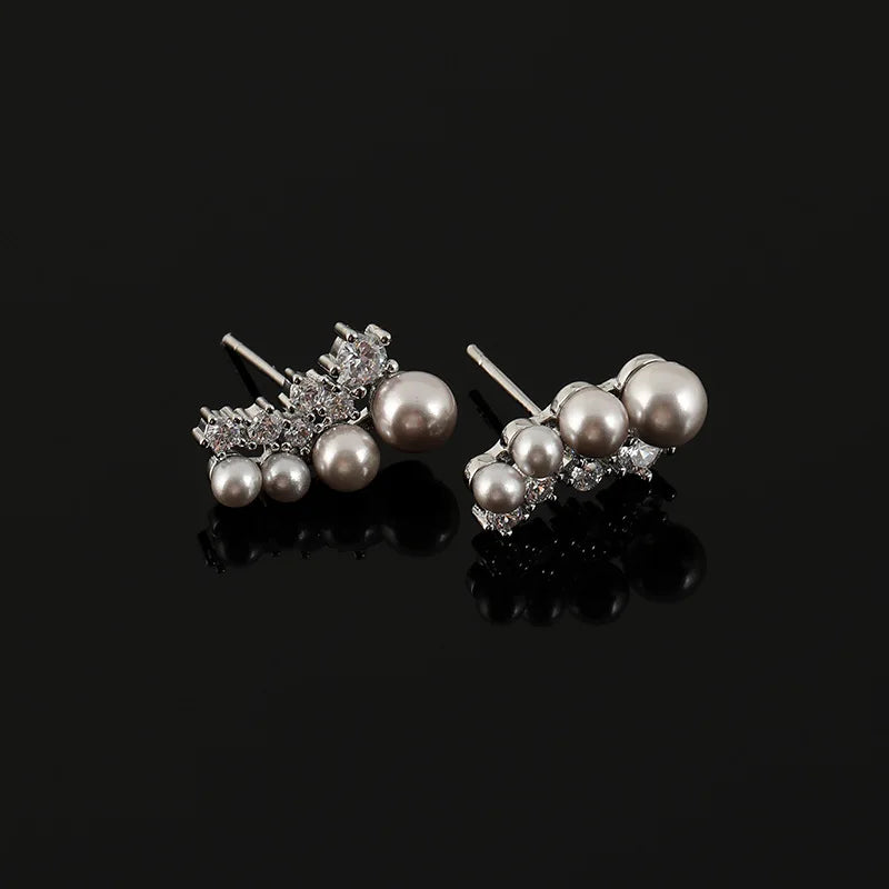 Elegant Luxury Smile Arc Pearl Zircon Alloy Stud & Clip On No Piercing Curved Cluster Earrings