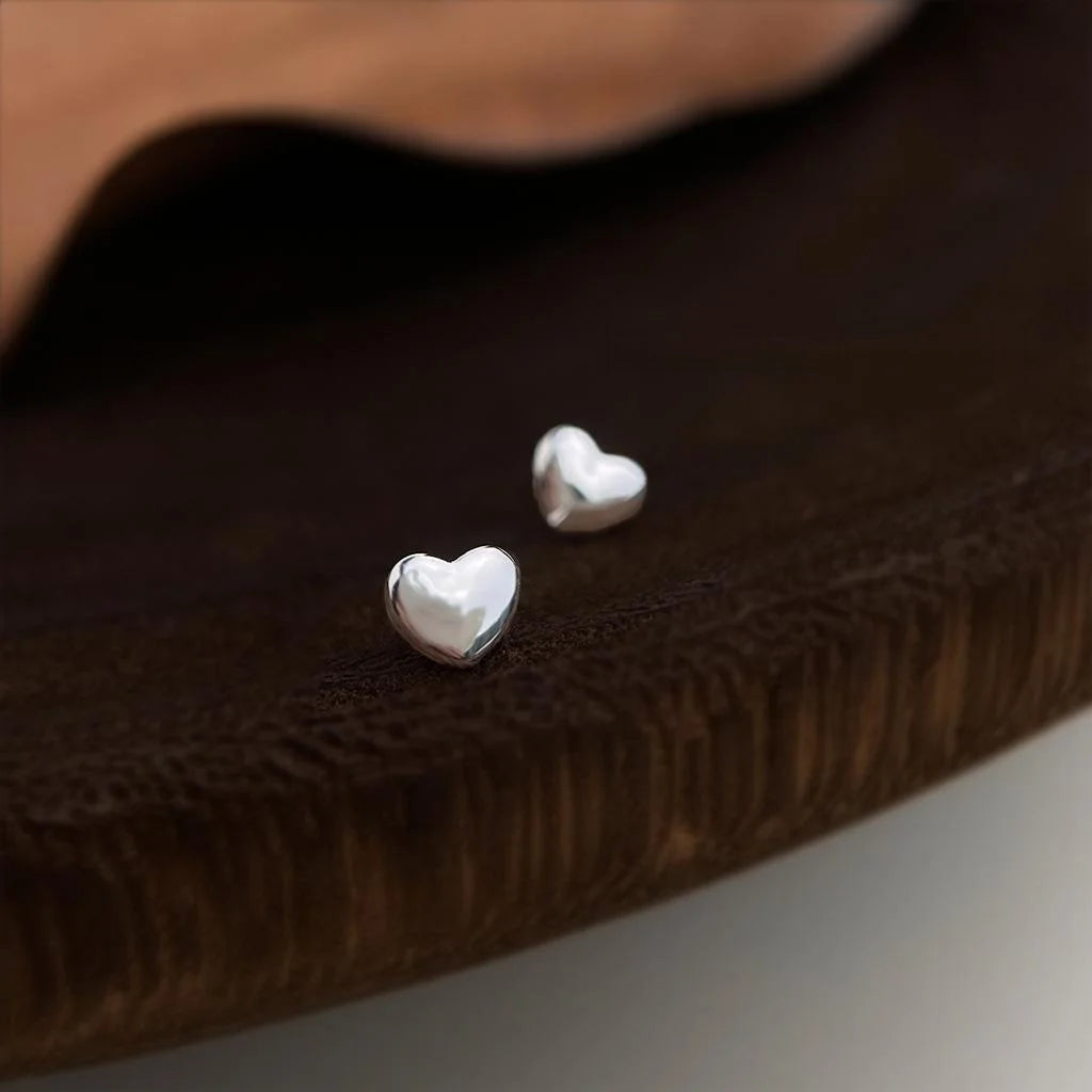 Mini Silver Plated Eco Copper Heart Stud Earrings Smooth Light Luxury Daily Wear