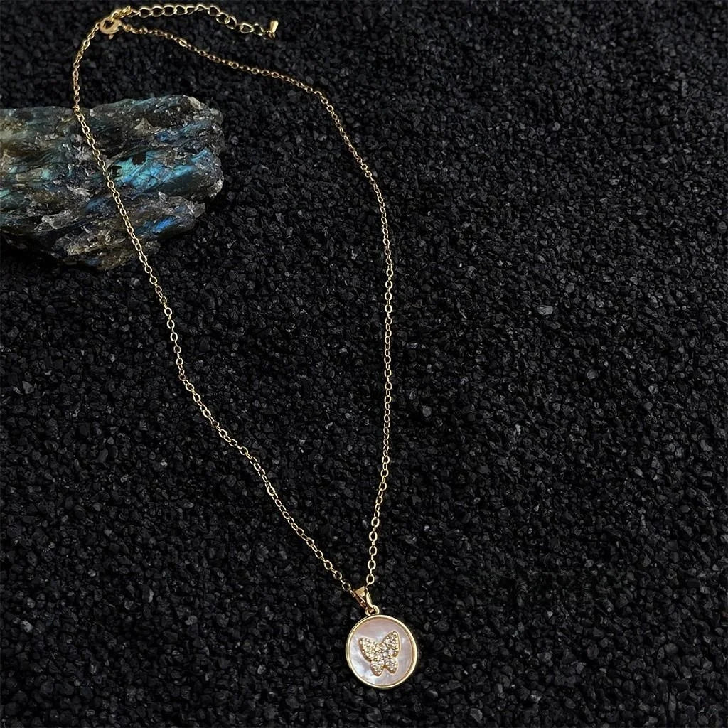 18K Gold Plated Shell Butterfly Zircon Pendant Necklace Light Luxury Collarbone Chain