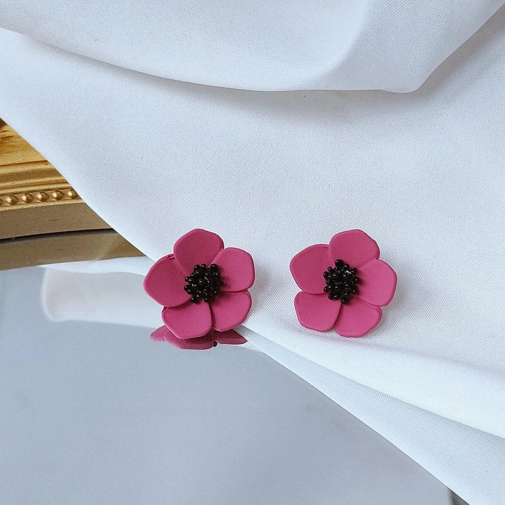 Vintage Small Flower Alloy Stud Earrings With Silver Plated Pins And Enamel Paint For Women