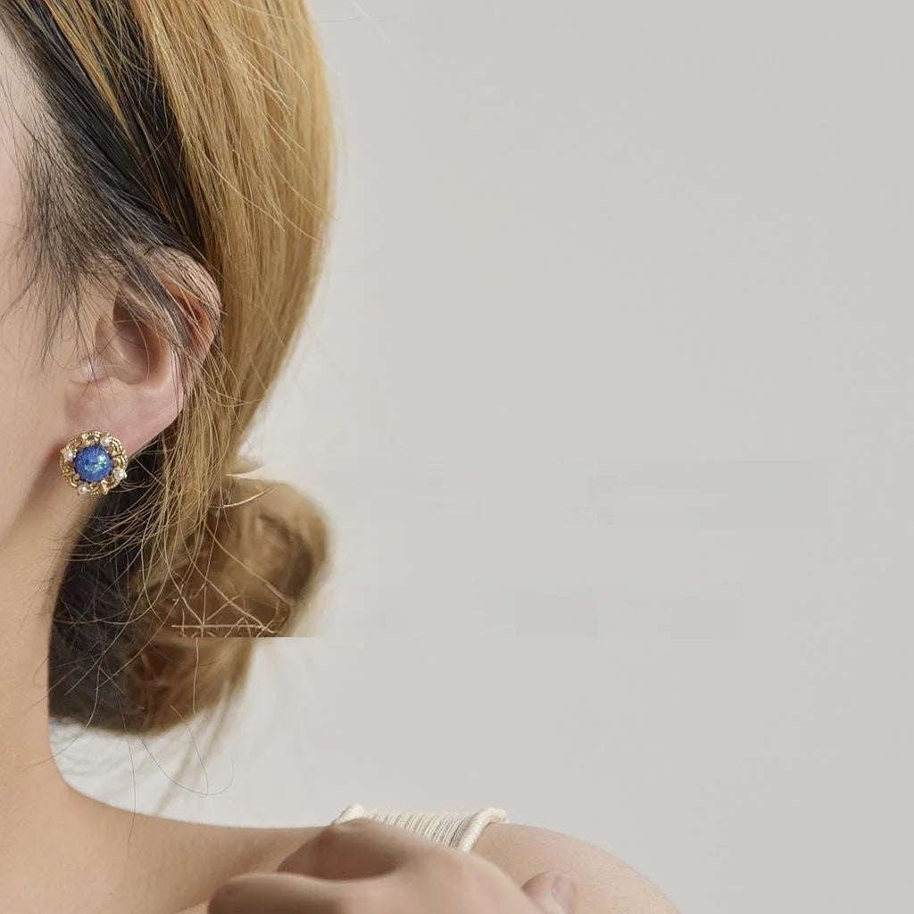 Light Luxury Vintage Silver Plated Alloy Geometric Round Line Stud Earrings for Women
