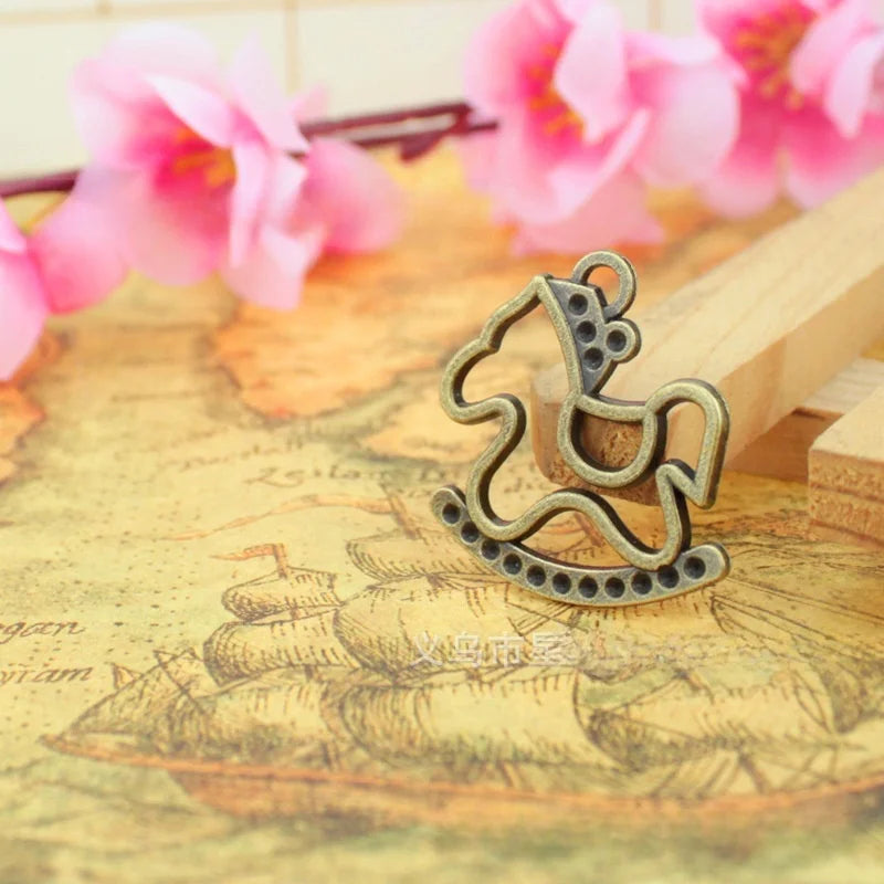 29x30MM Antique Silver Zinc Alloy Rocking Horse Charm Pendant for DIY Necklace Bracelet Jewelry Making