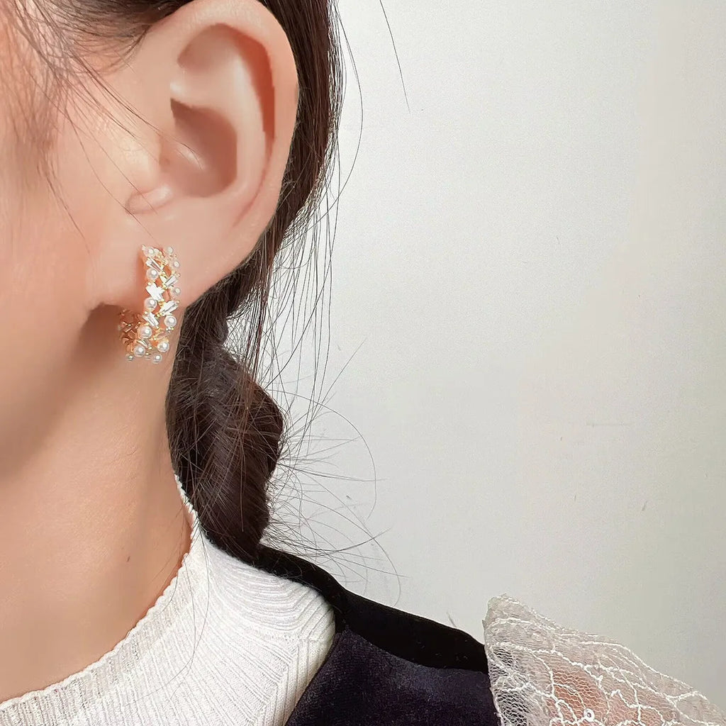 Luxury Gold Tone Spiral Hoop Pearl Zircon Alloy Stud & Clip On No Piercing Commuter Earrings