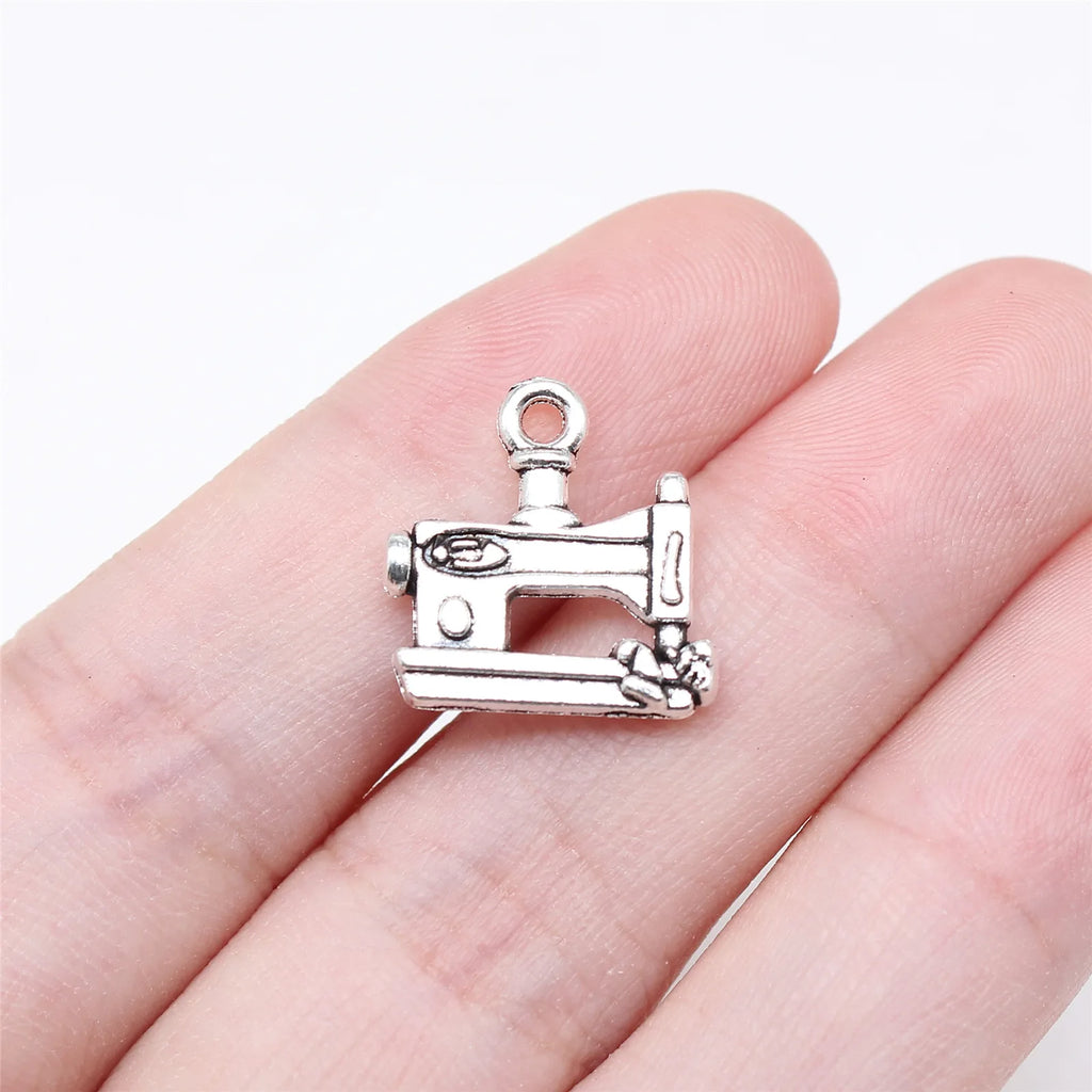 16x15mm 1.3g Antique Silver Zinc Alloy Sewing Machine Charm Pendant for Sewing Theme DIY Jewelry