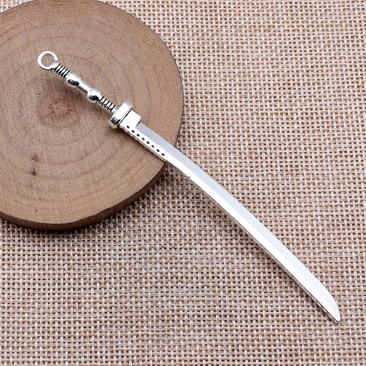 104mm 5.3g Antique Silver Zinc Alloy Sword Weapon Charm Pendant for DIY Cosplay Jewelry Making