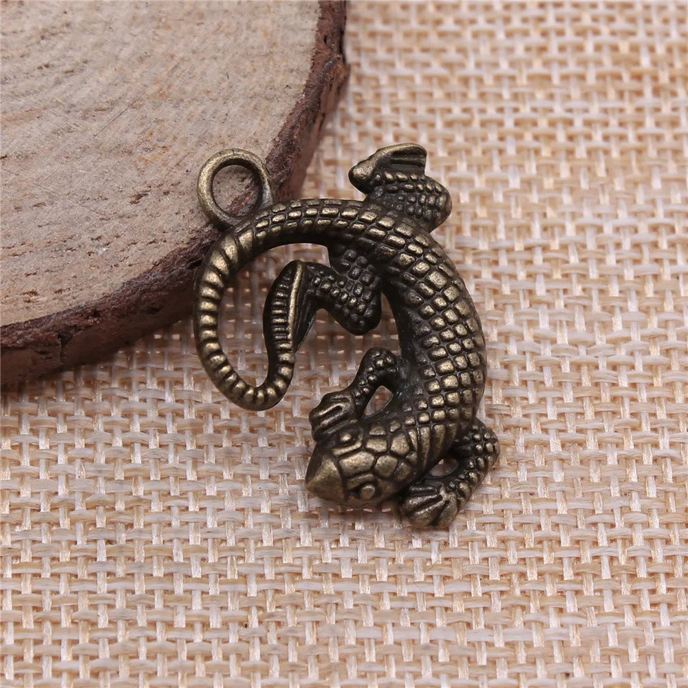 31x24mm 4g Multicolor Zinc Alloy Gecko Charm Pendant for DIY Necklace Bracelet Making