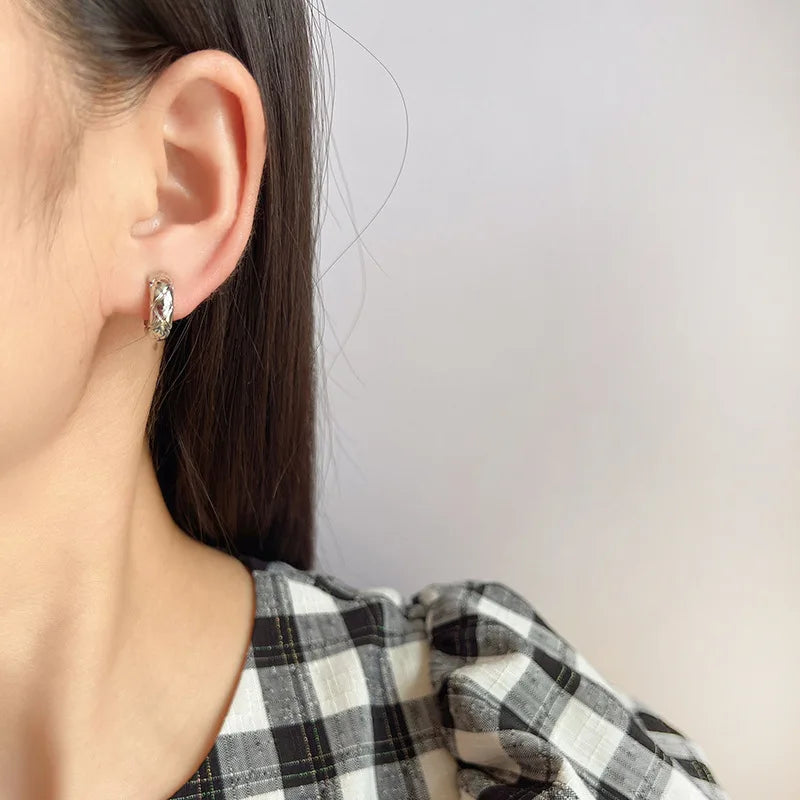 Elegant Silver Alloy Quilted Huggie Hoop Stud & Clip On No Piercing Minimalist Ear Cuff Earrings