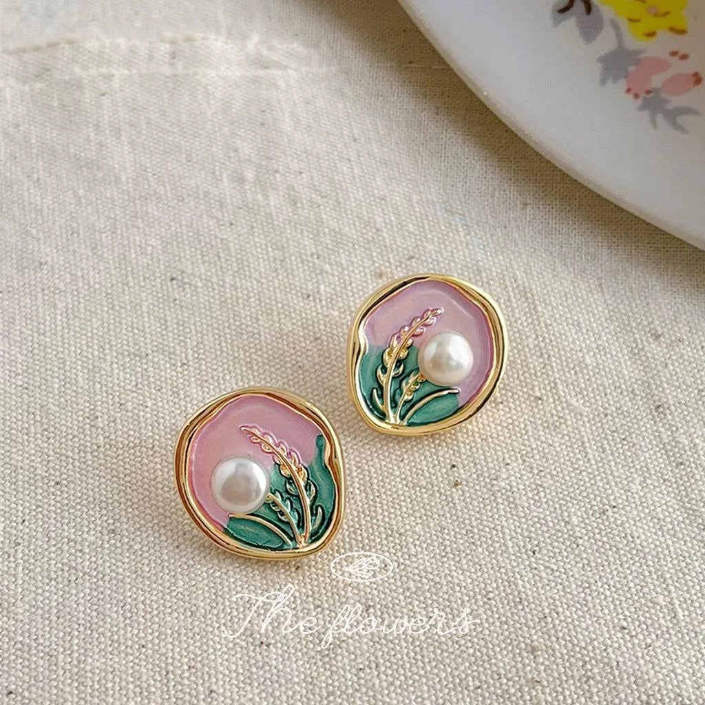 Sweet 14K Gold Plated Copper Freshwater Pearl Tulip Freesia Wheat Flower Stud Earrings