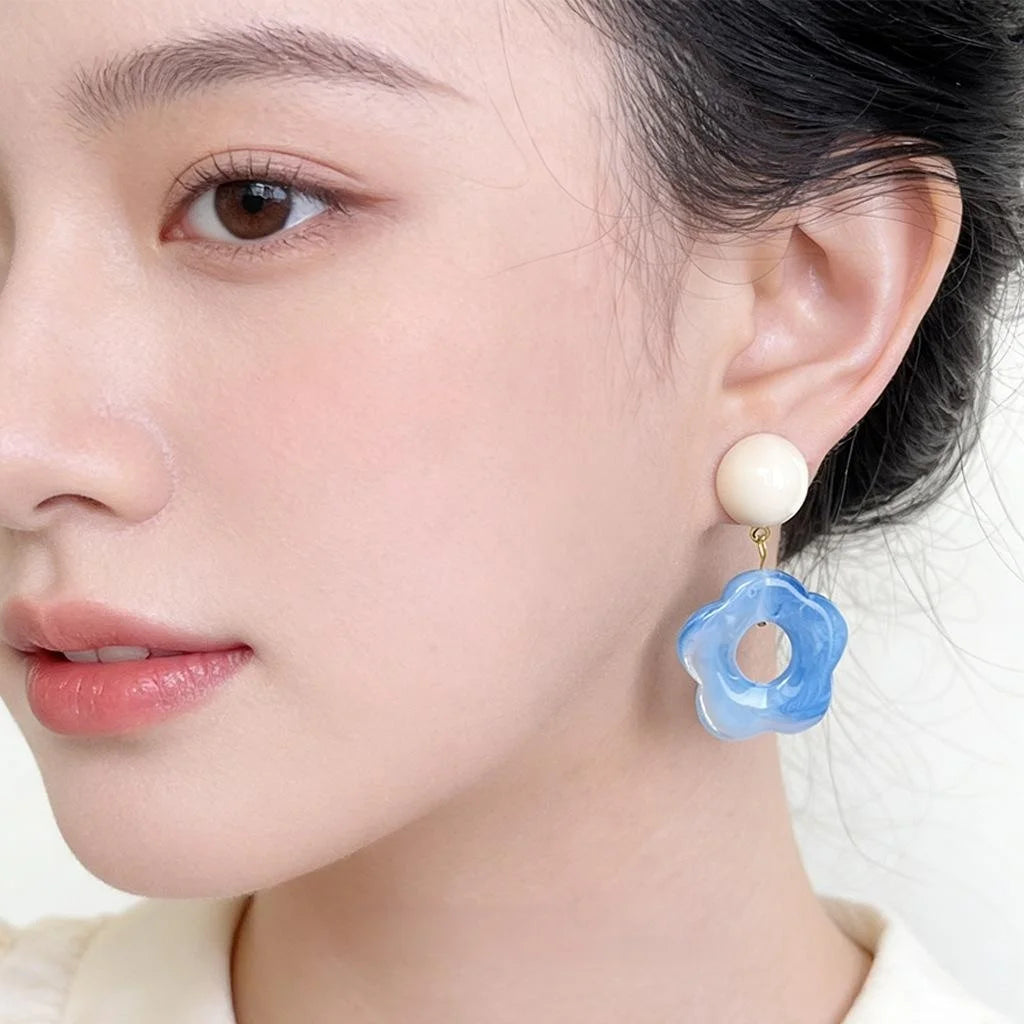 Korean Style Handmade Resin Teardrop Star Stud Earrings With Silver Plated 14K Gold Finish