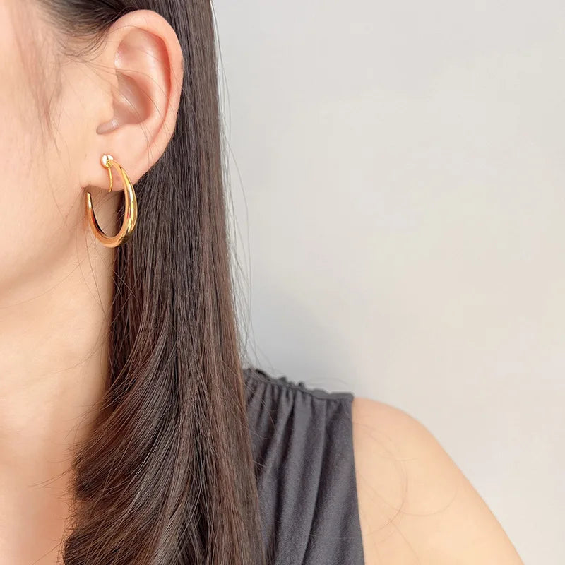 Elegant Gold Alloy Spiral Disc C Hoop Stud & Clip On No Piercing Minimalist Rotating Hoop Earrings