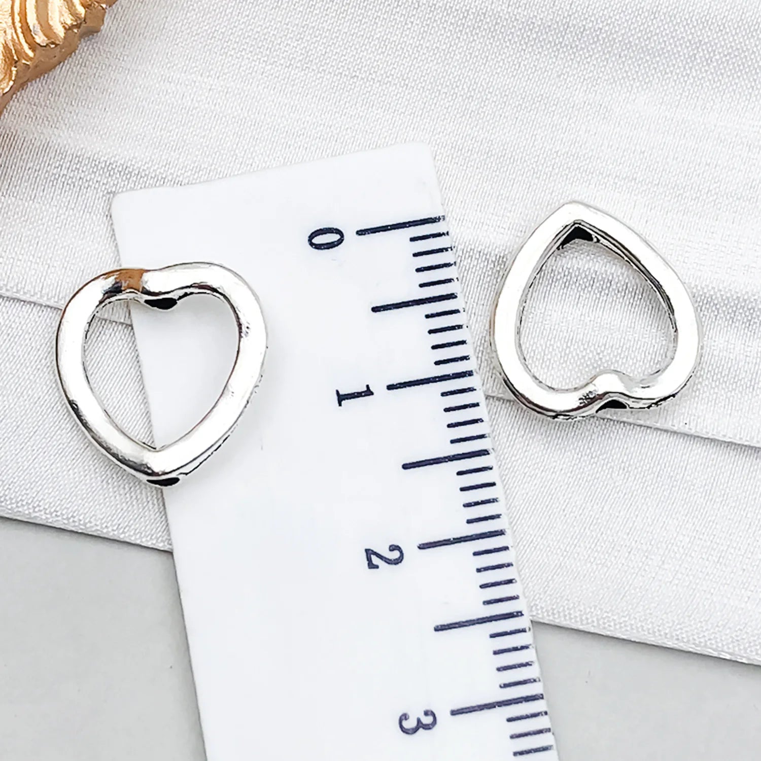 Zinc Alloy Hollow Heart Star Hexagon Connector Beads for DIY Bracelet Necklace Making