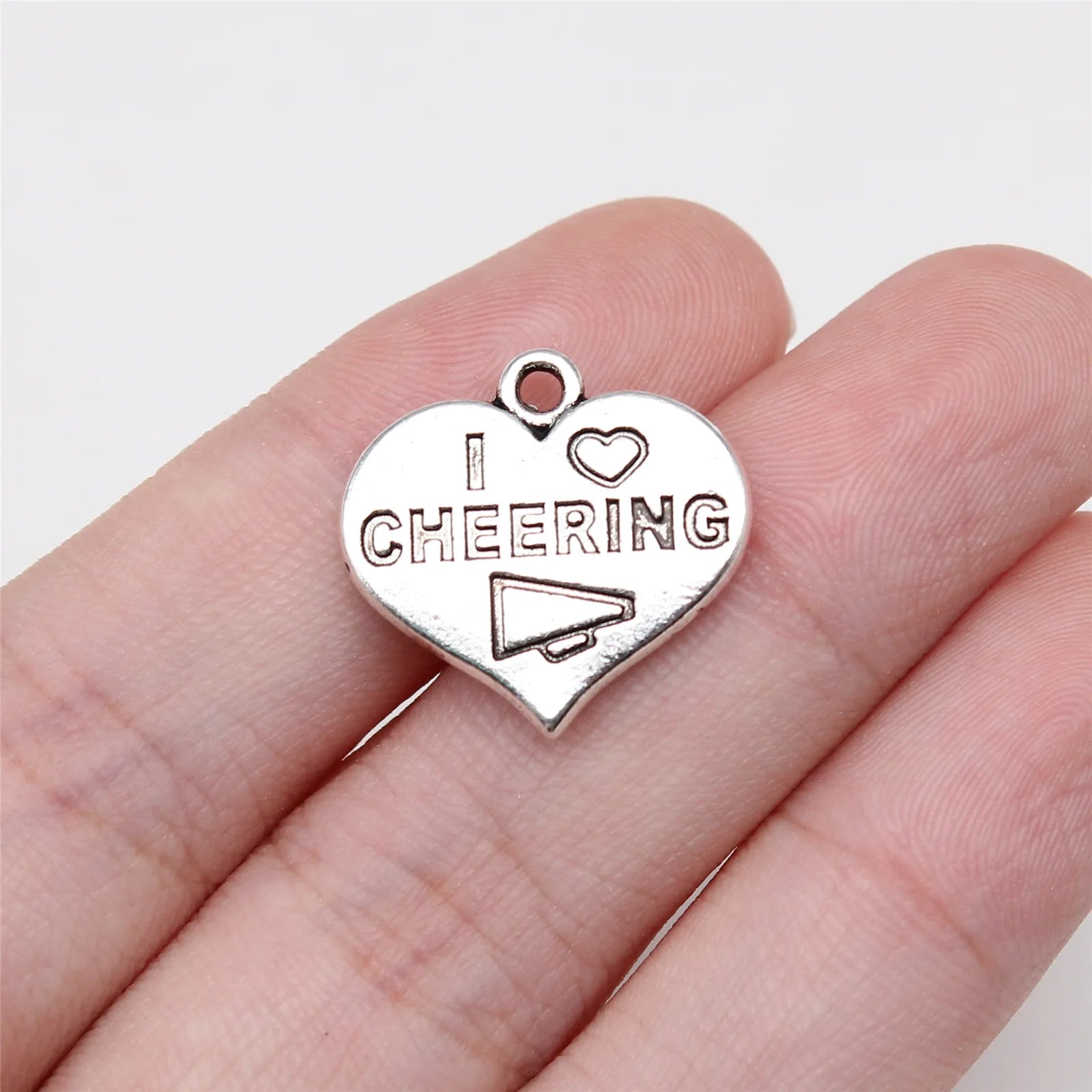 18x19mm 3g Antique Silver Zinc Alloy I Love CHEERING Charm Pendant for DIY Sports Theme Jewelry Making