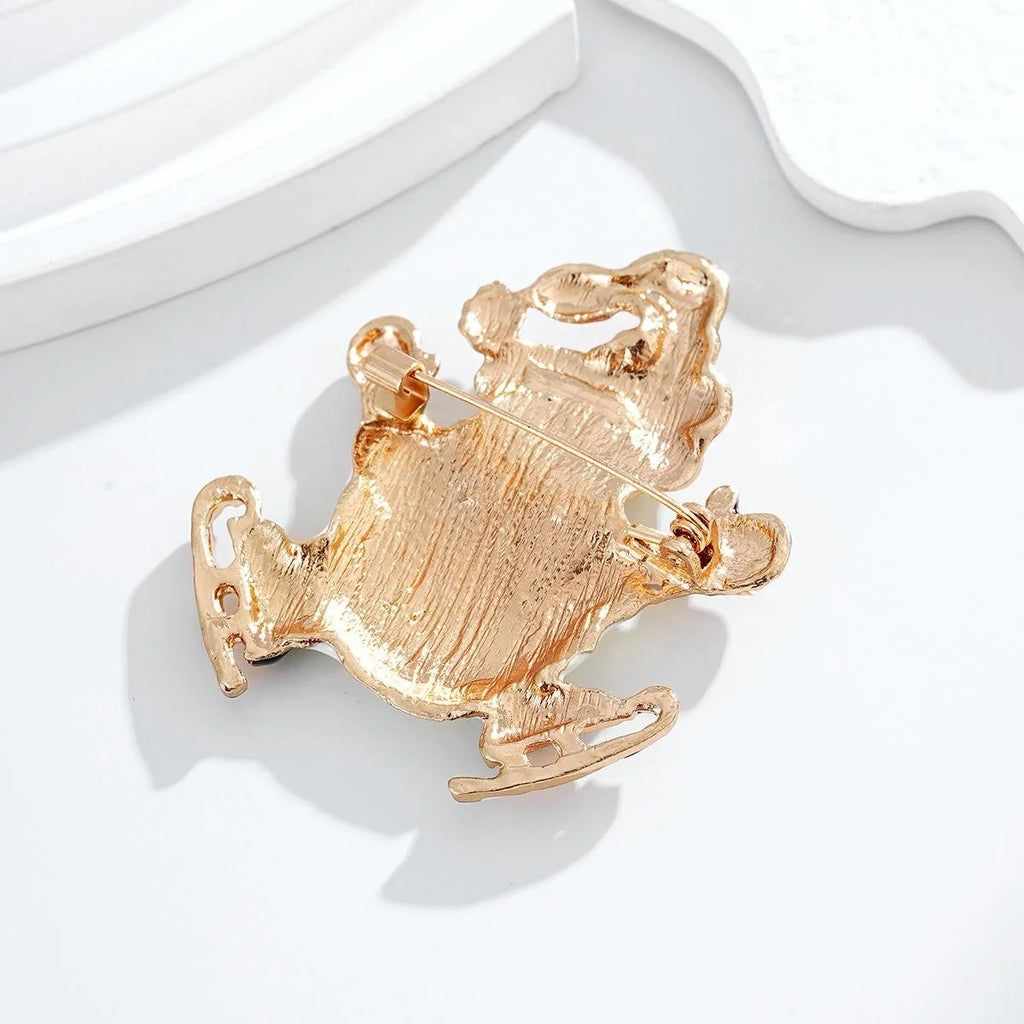 Cute Alloy Enamel Christmas Snowman Brooch With Skates, Festive Women Lapel Pin Corsage Suit Accessory Gift