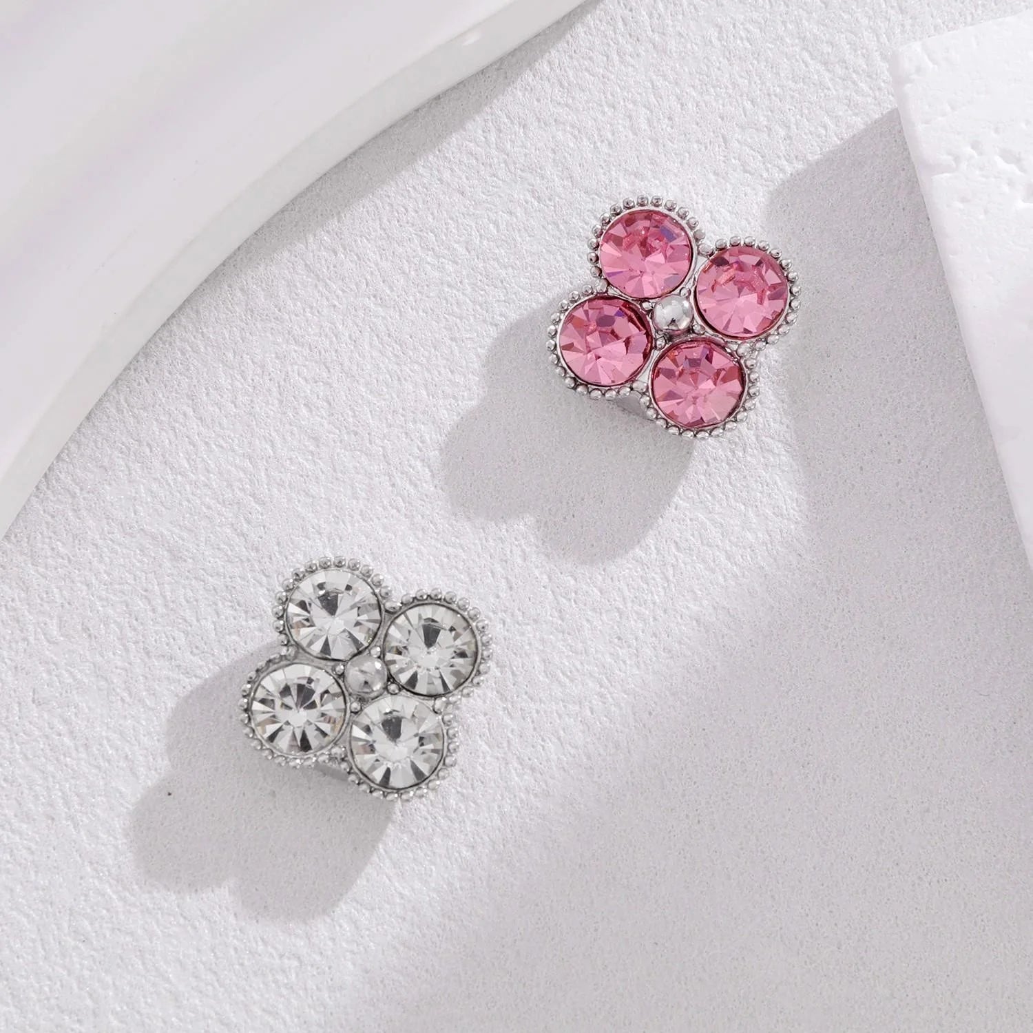 Elegant Pink Rhinestone Four Leaf Clover Magnetic Brooch, Alloy Lapel Pin Corsage For Suit Accessory Gift