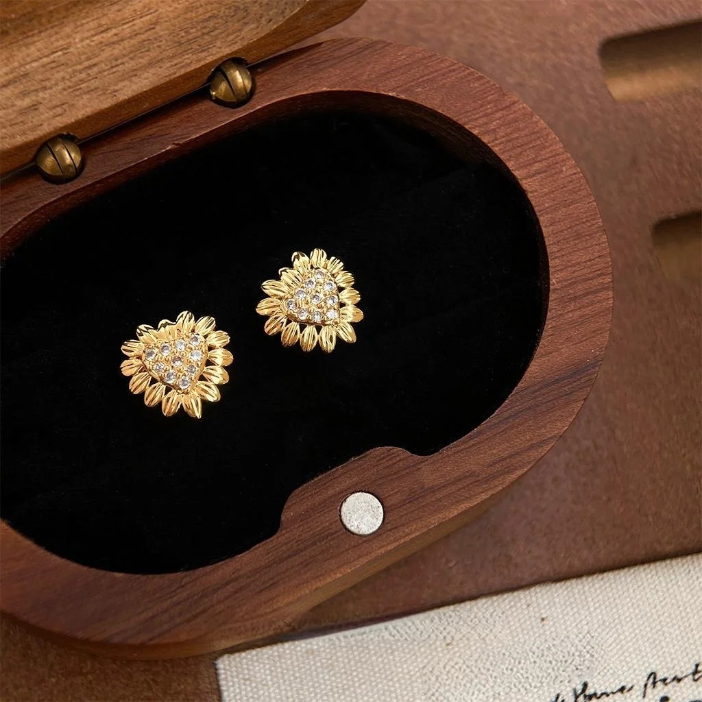 18K Gold Plated Copper Zircon Heart Sunflower Stud Earrings Minimalist Mini Jewelry