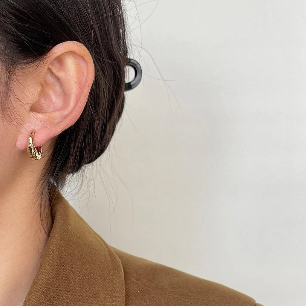 Light Luxury 14K Gold Plated Copper Round Geometric Textured Stud Earrings
