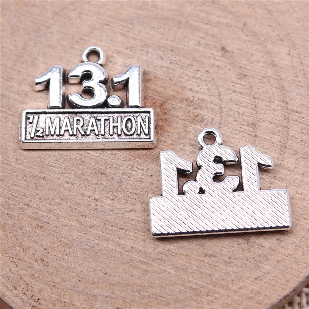 19x15mm 2.29g Antique Silver Zinc Alloy 13.1 Marathon Charm Pendant for DIY Running Theme Jewelry