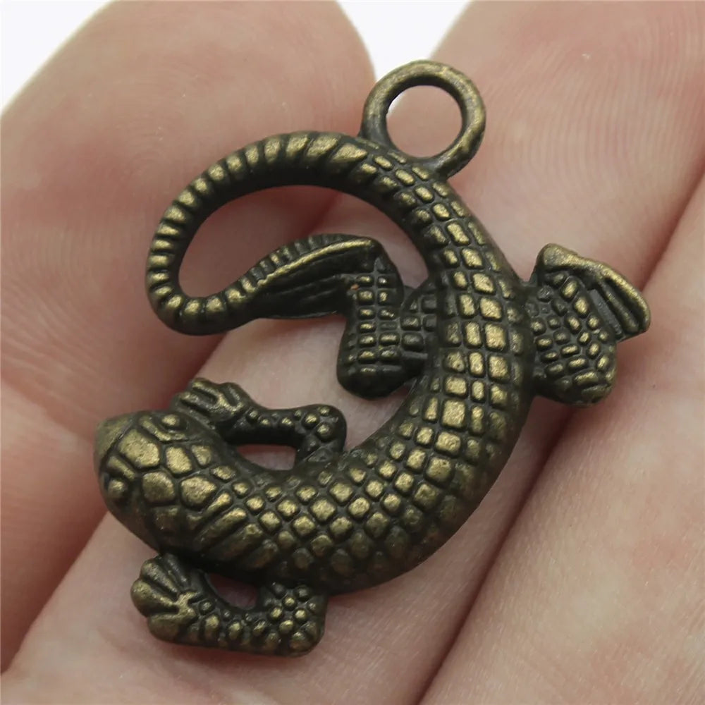 31x24mm 4g Multicolor Zinc Alloy Gecko Charm Pendant for DIY Necklace Bracelet Making