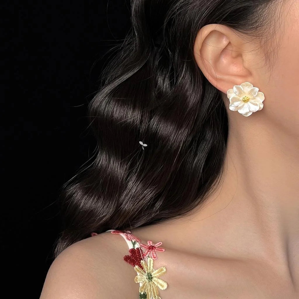 Sweet Summer Flower Resin Drop Earrings For Women, Fresh Minimal Commuter Jewelry