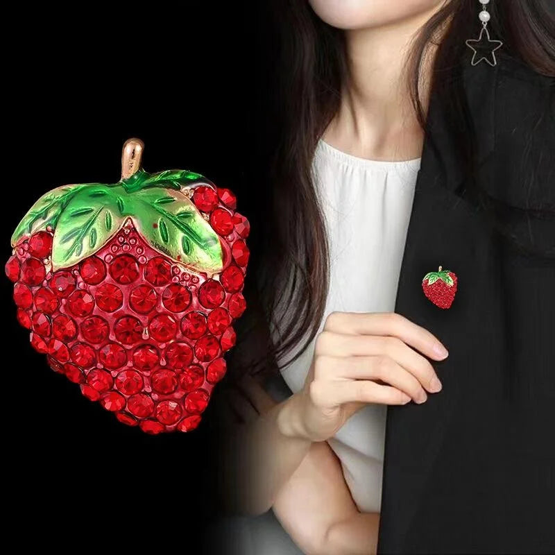 Cute Rhinestone Strawberry Brooch With Enamel Leaves, Alloy Fruit Lapel Pin Corsage For Women Gift