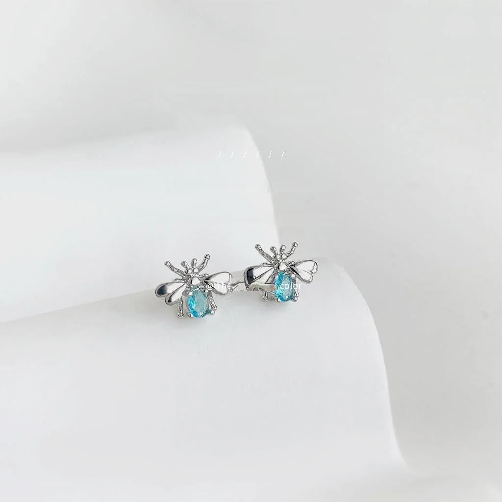 Fresh Style Micro Pave Zircon Bee Stud Earrings Copper Insect Design Silver Plated Pins