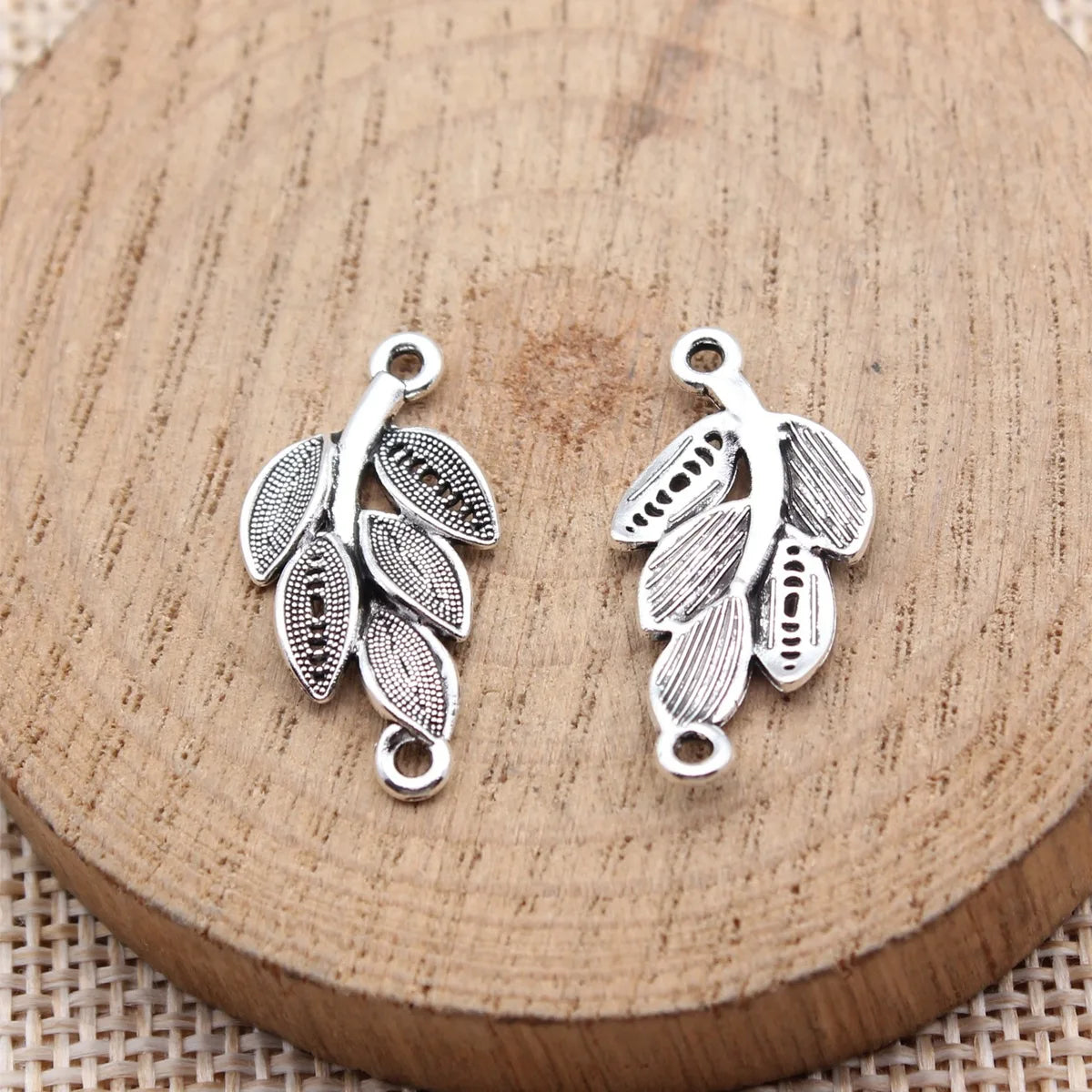 24x12mm 0.91g Antique Silver Zinc Alloy Tree Branch Charm Pendant for DIY Necklace Bracelet Making