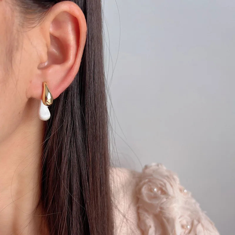 Elegant Minimalist Two Tone Alloy Teardrop Brushed Silver Gold Stud & Clip On No Piercing Earrings