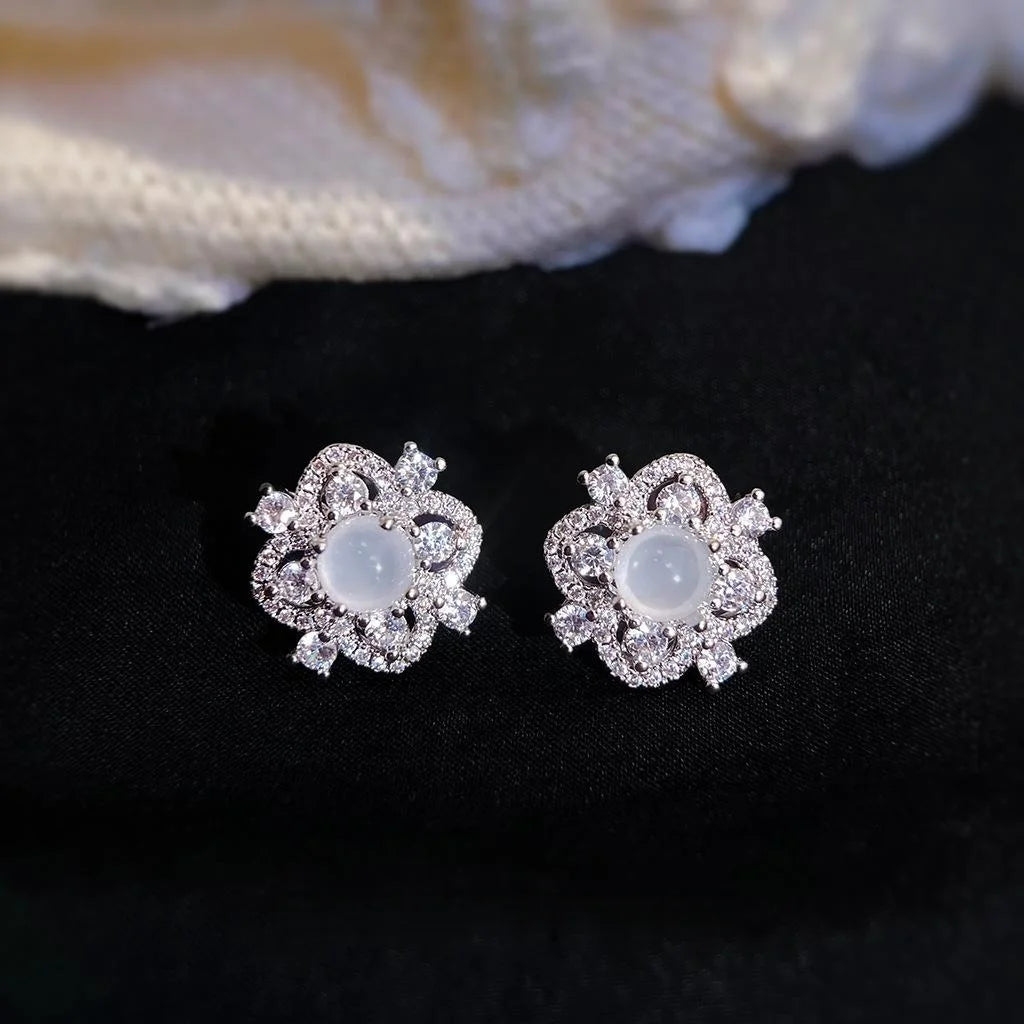 Copper Micro Pave Zircon Lucky Flower Geometric Light Luxury Stud Earrings