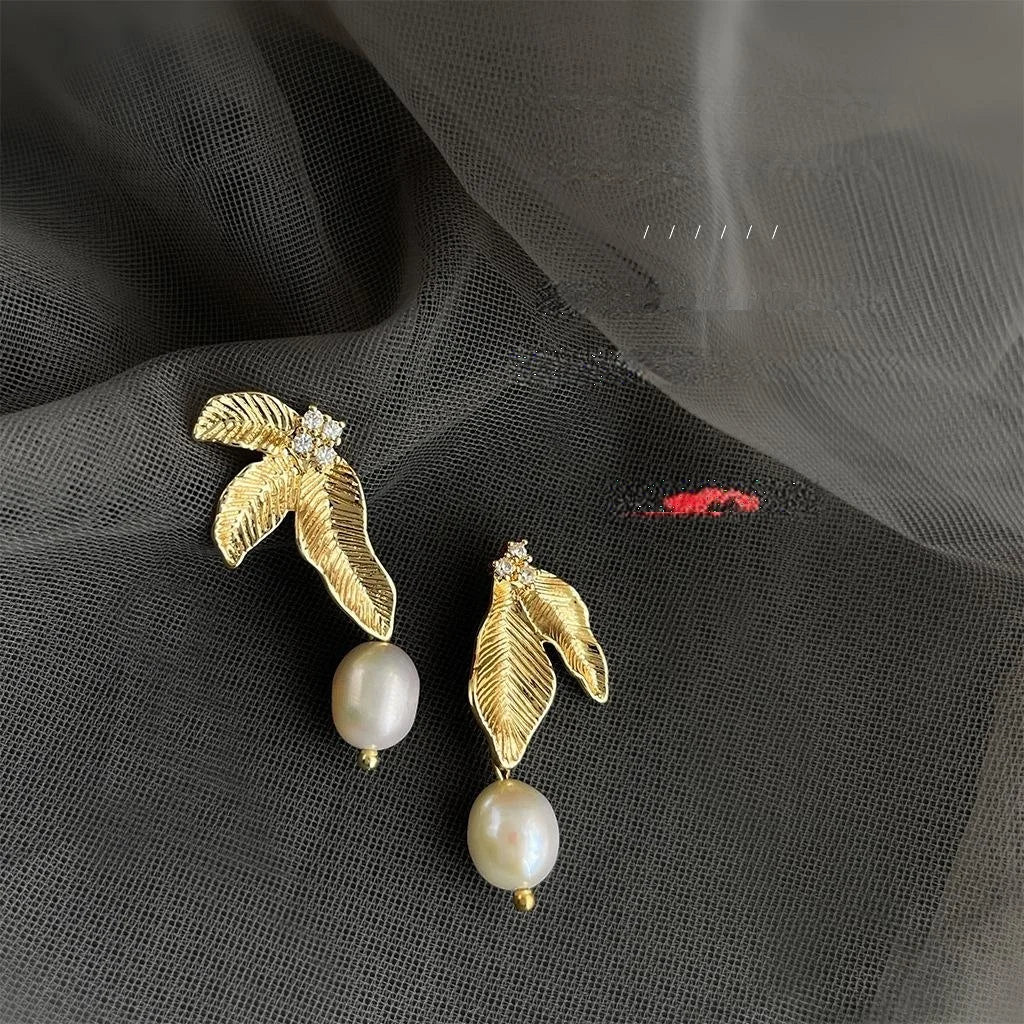 Asymmetric Freshwater Pearl Copper Leaf Drop Earrings Handmade Light Luxury Fashion Jewelry