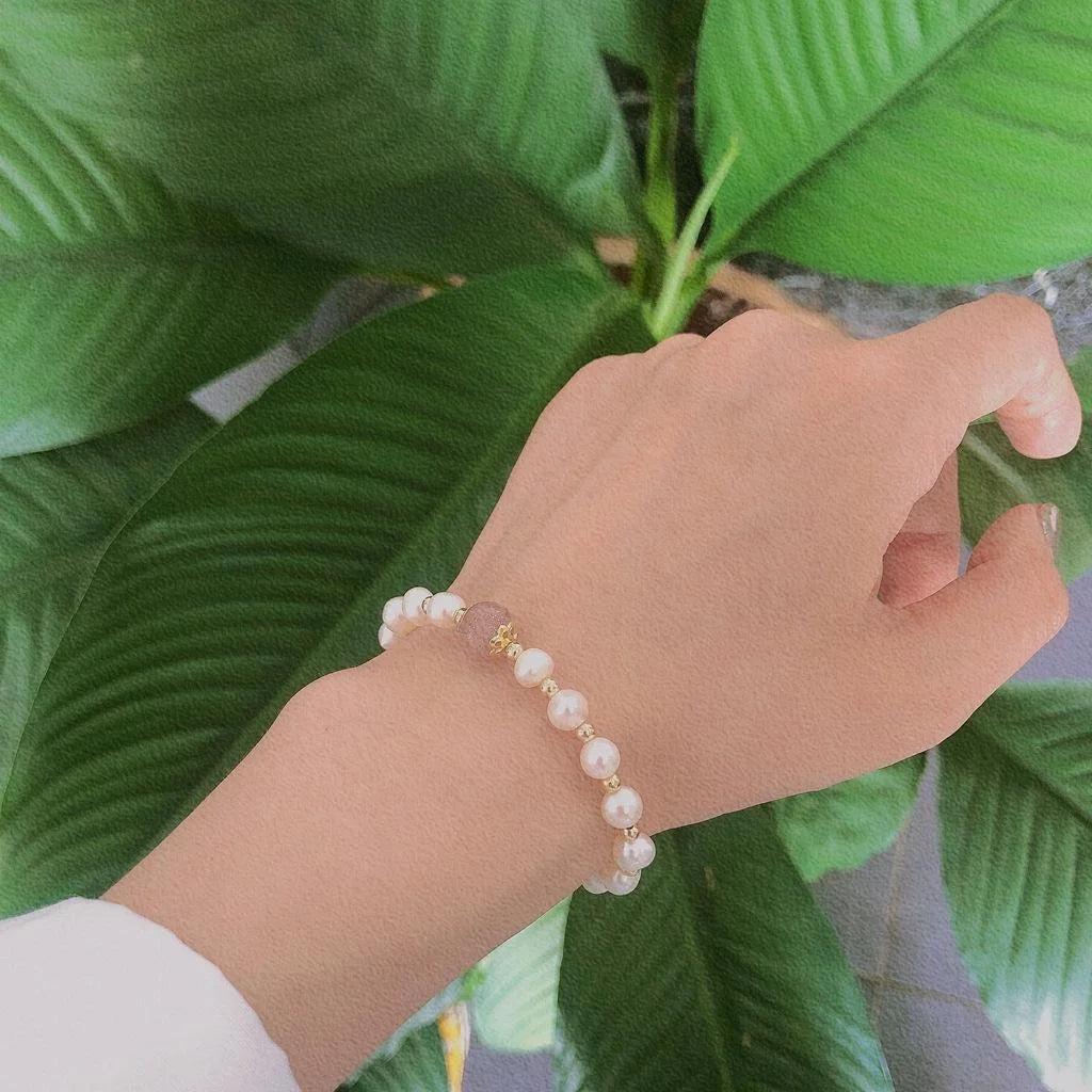 Handmade Natural Freshwater Pearl Geometric Bracelet For Women Fashion Light Luxury Jewelry