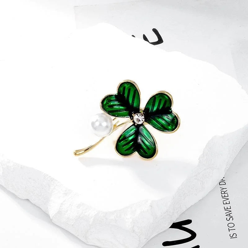 Elegant Green Enamel Three Leaf Clover Pearl Rhinestone Brooch Lapel Pin Corsage Suit Accessory Gift