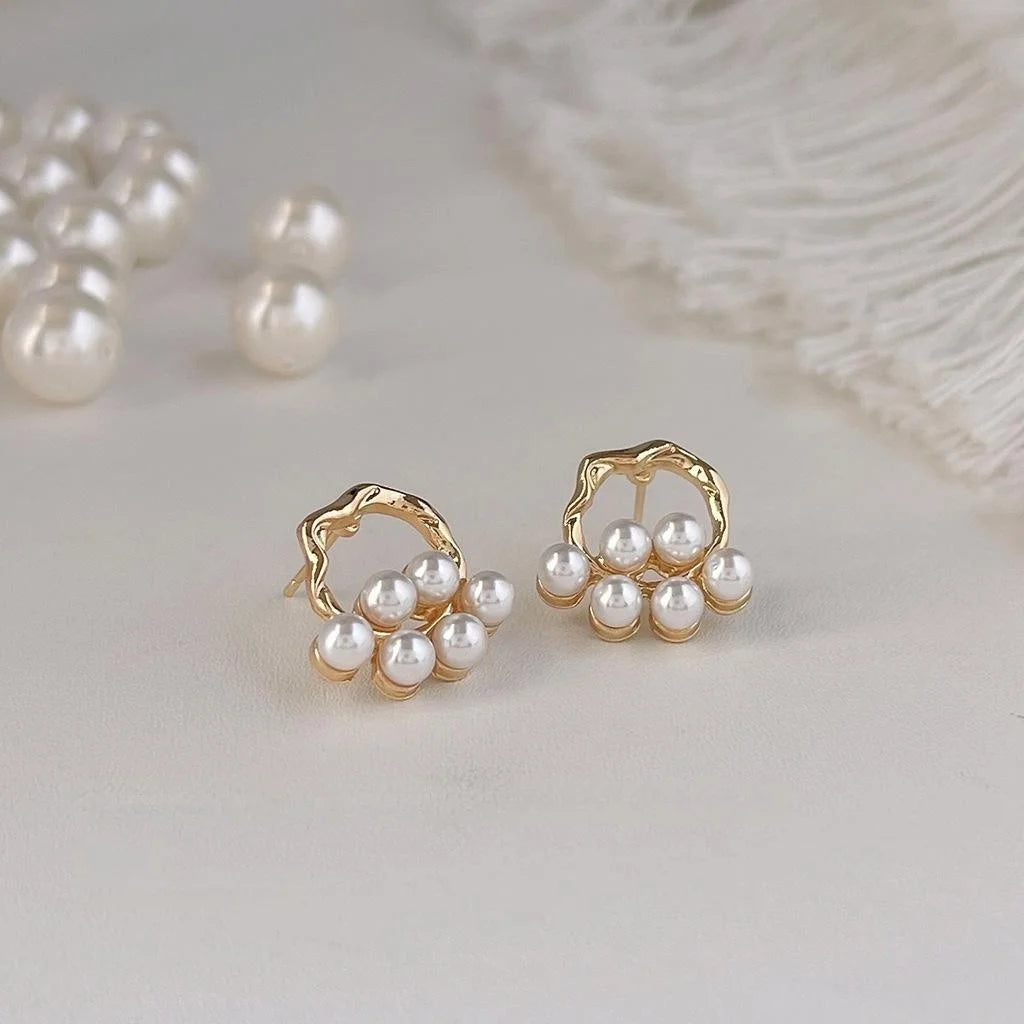 French Vintage Copper Hollow Geometric Pearl Stud Earrings Minimalist Textured Round Jewelry