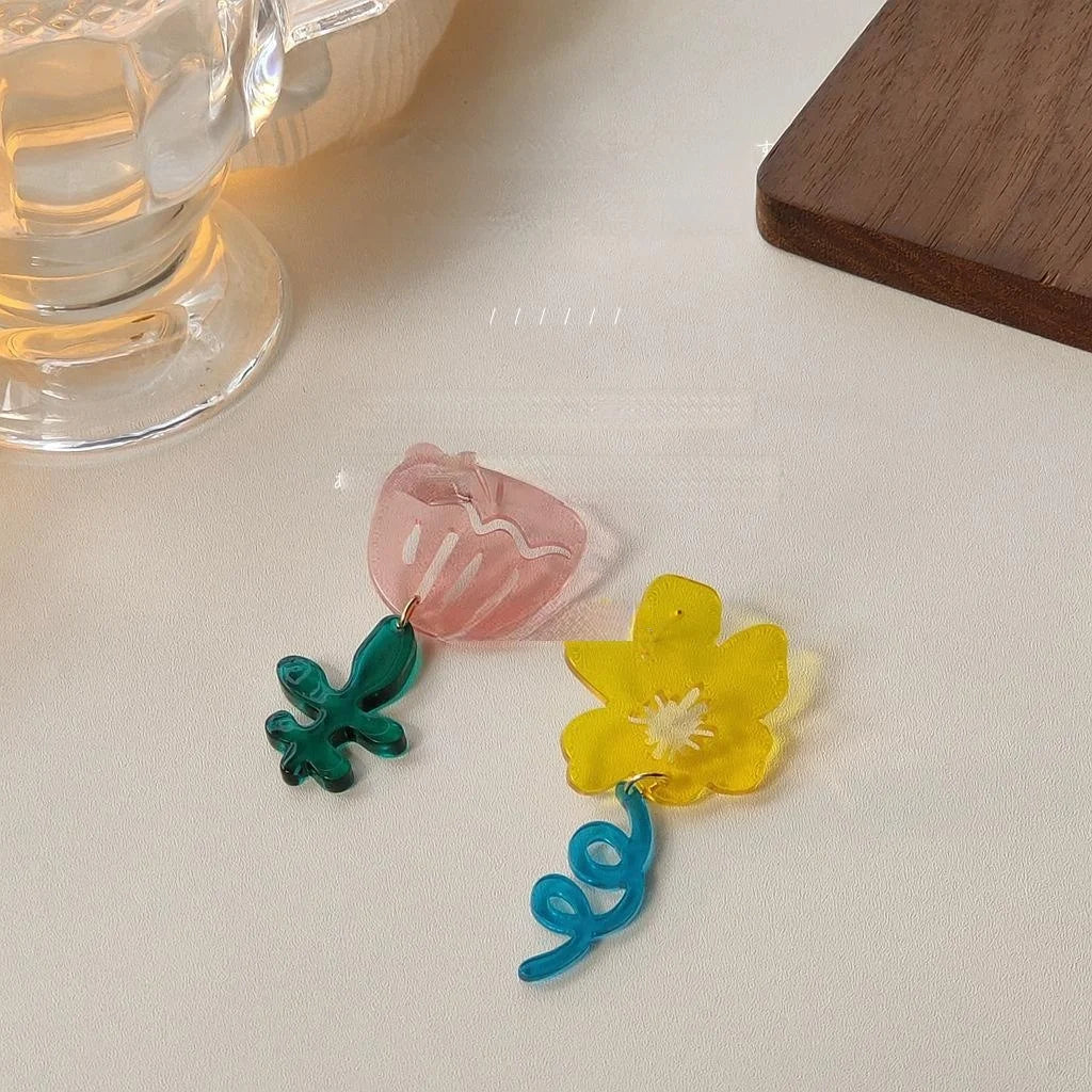 Korean Style Transparent Acrylic Flower Drop Earrings With Silver Plated Pins, Asymmetrical Colorblock Design