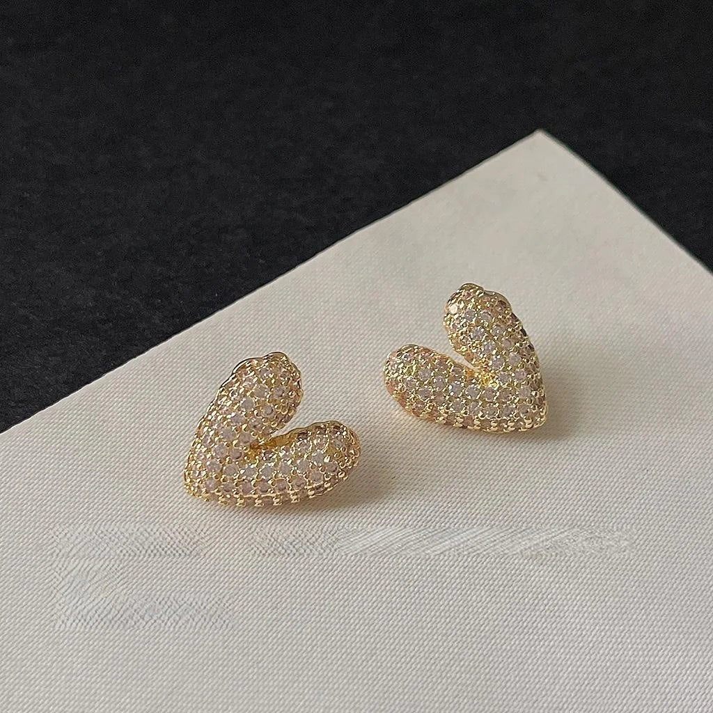 Light Luxury Copper Heart Stud Earrings With Micro Pave Zircon And Silver Plated Pins
