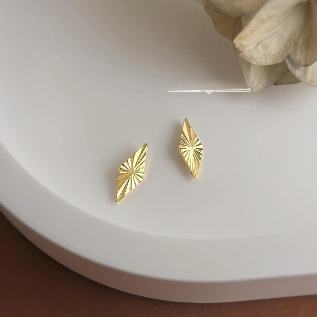 18K Real Gold Plated Copper Rhombus Geometric Faceted Old Money Style Stud Earrings for Women