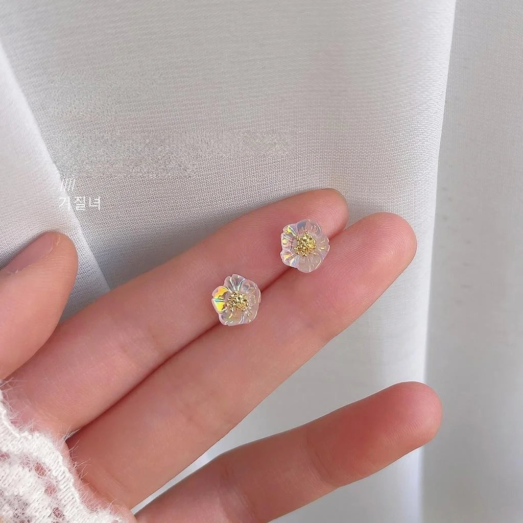 Fresh Sweet Mini Resin Flower Stud Earrings With Silver Plated Pins For Women