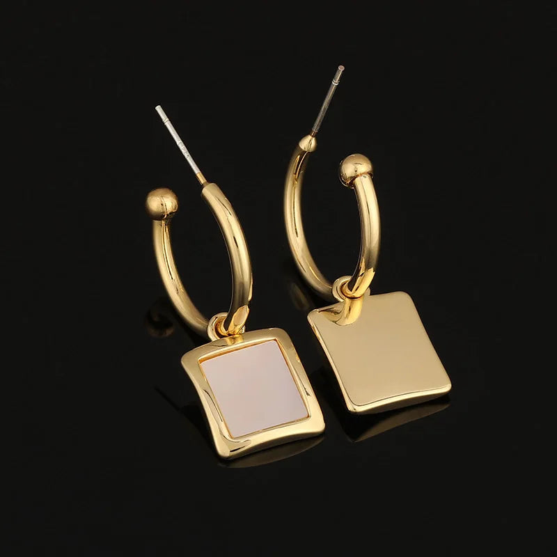 Elegant Gold Alloy Spiral Hoop Square Natural Shell Stud & Clip On No Piercing French Style Earrings