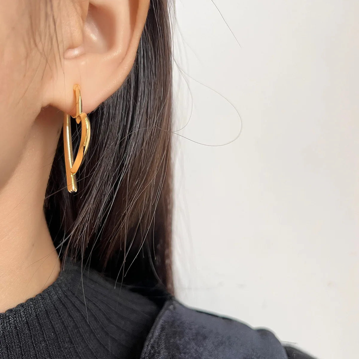 Elegant Silver Alloy Heart Hoop Stud & Clip On No Piercing Back Hanging Minimalist Earrings