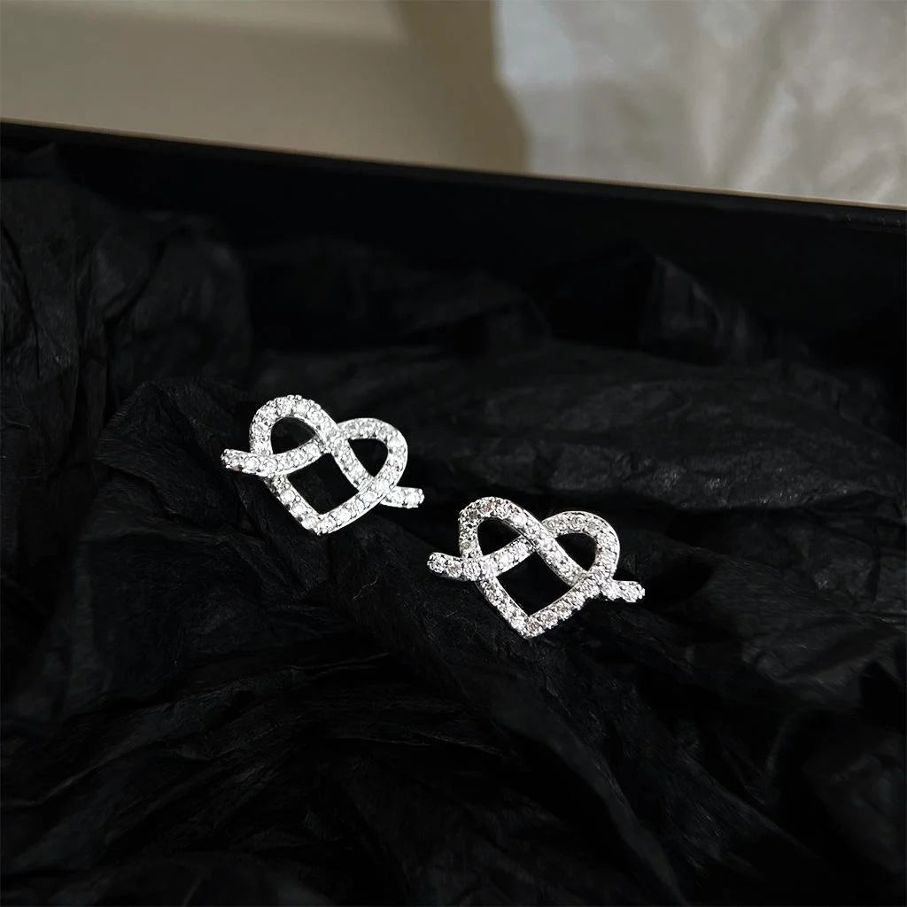 Sweet Cool Micro Pave Zircon Heart Knot Stud Earrings Copper Geometric Ring Design
