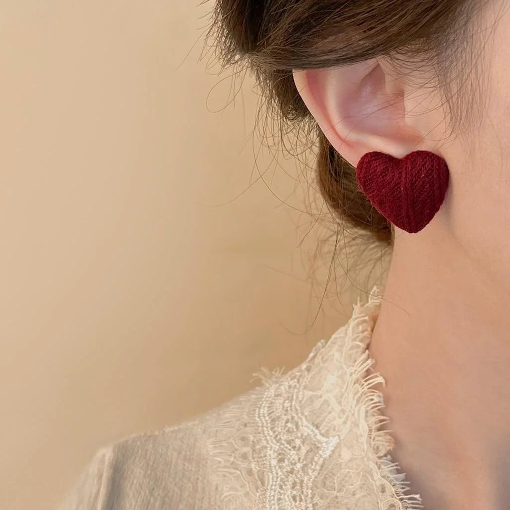 Vintage Burgundy Fabric Heart Stud Earrings For Women, Retro Hong Kong Style Autumn Winter Jewelry