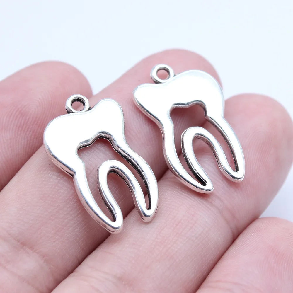 15x24mm 2g Antique Silver Zinc Alloy Tooth Charm Pendant for DIY Dentist Theme Jewelry Making