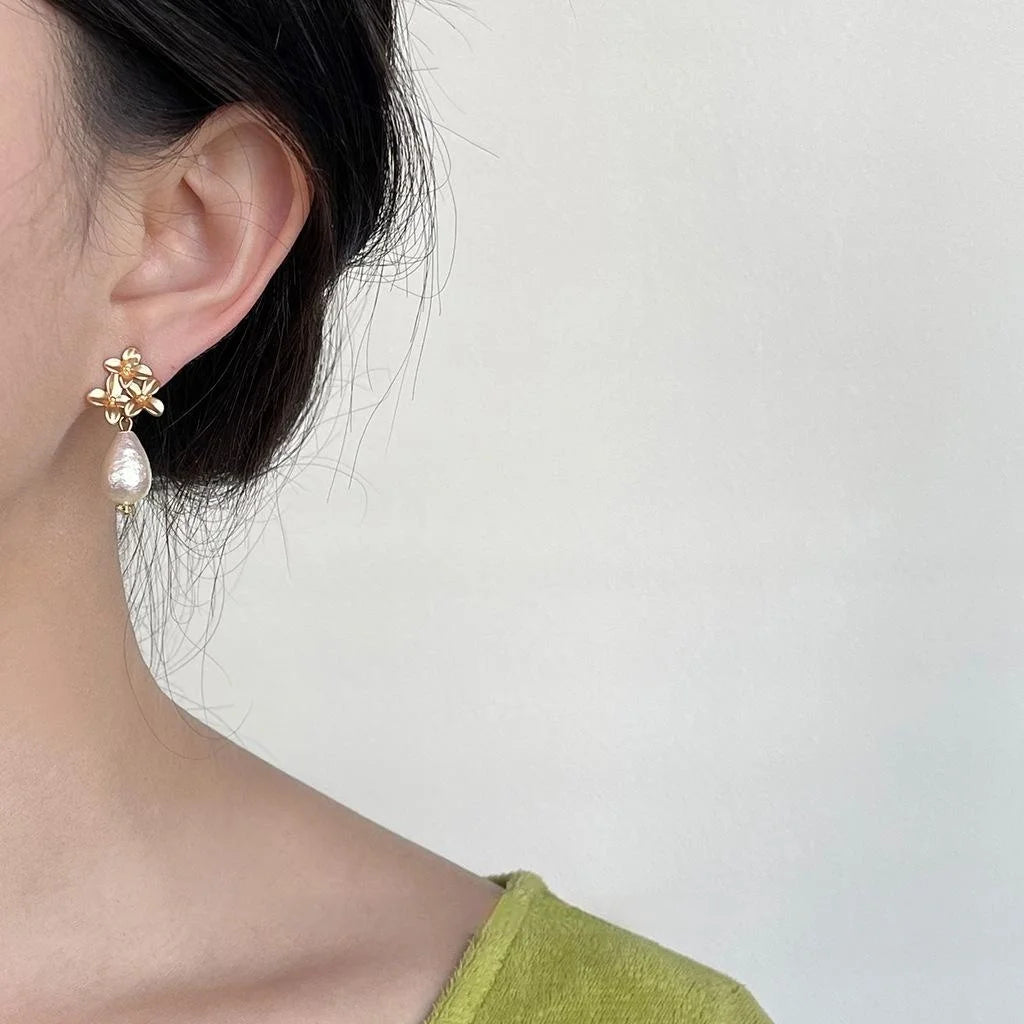 Light Luxury Matte Petal Cotton Pearl Drop Earrings Copper Floral Teardrop Jewelry