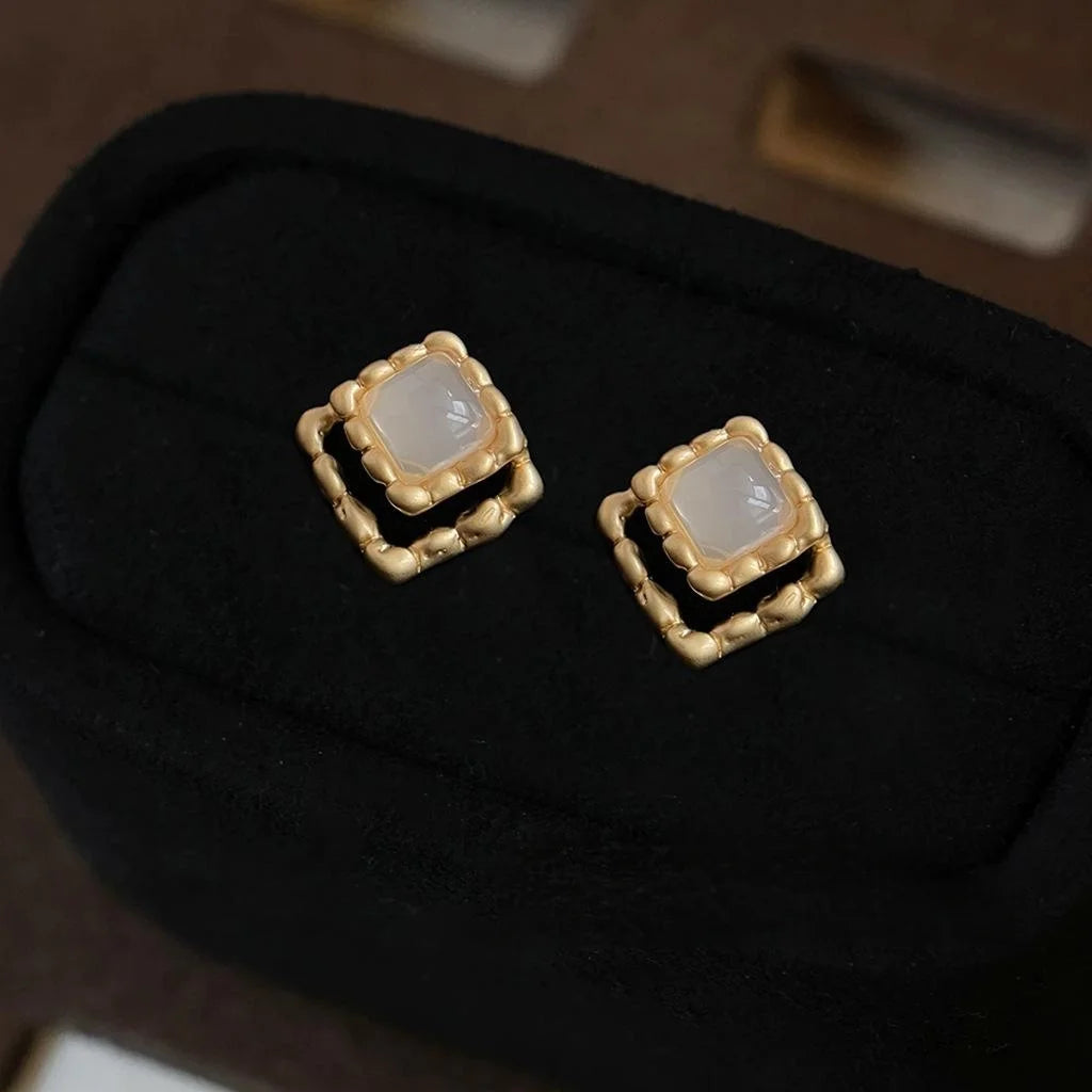 French Vintage Geometric Square Lace Copper Resin Stud Earrings, Minimalist Commuter Jewelry