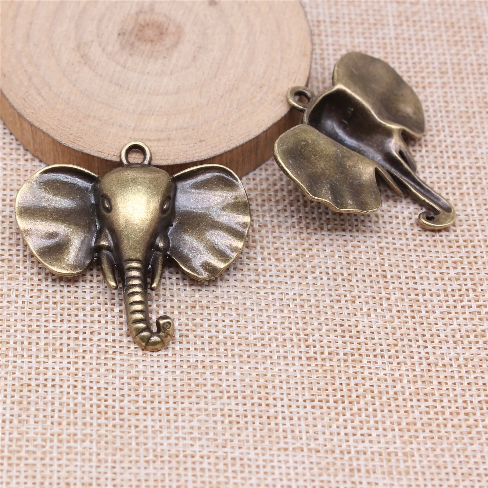 40x44mm 8g Multicolor Zinc Alloy Elephant Charm Pendant for Animal Theme DIY Jewelry Making