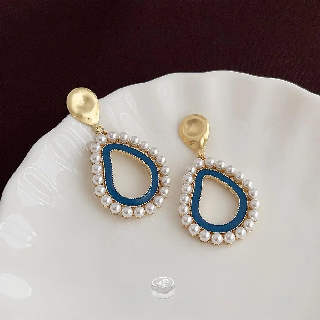 Vintage 14K Gold Plated Irregular Hollow Teardrop Drop Earrings With Glossy Pearl Statement Style