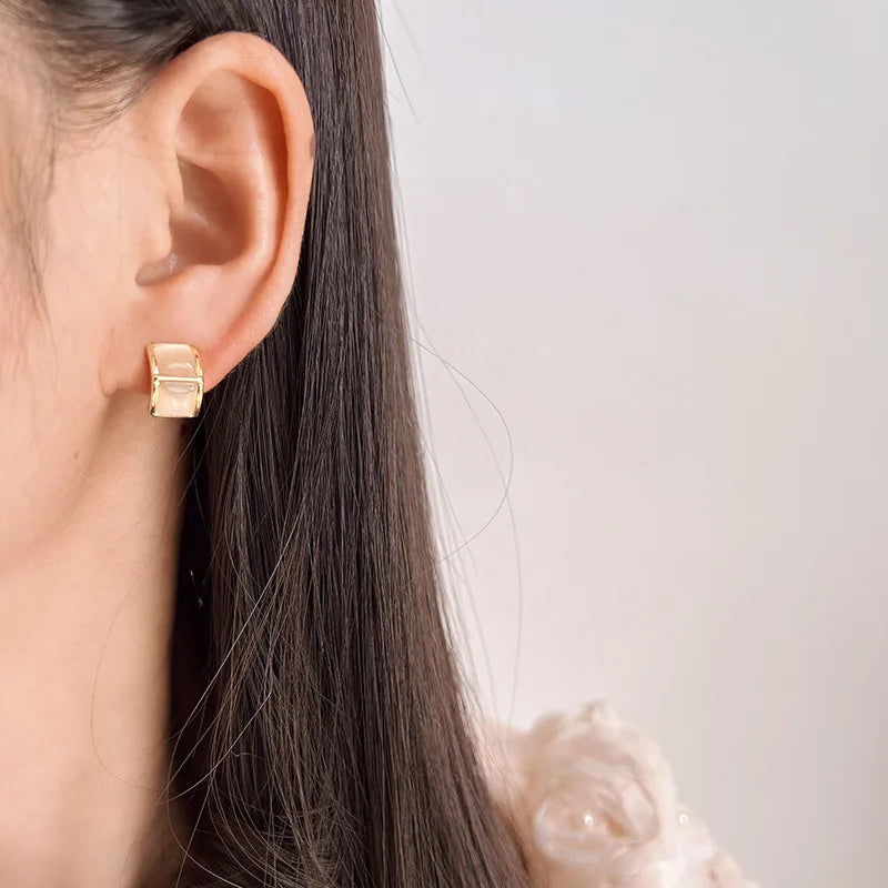 Elegant Curved Square Cat Eye Stone Alloy Stud & Clip On No Piercing French Commuter Earrings