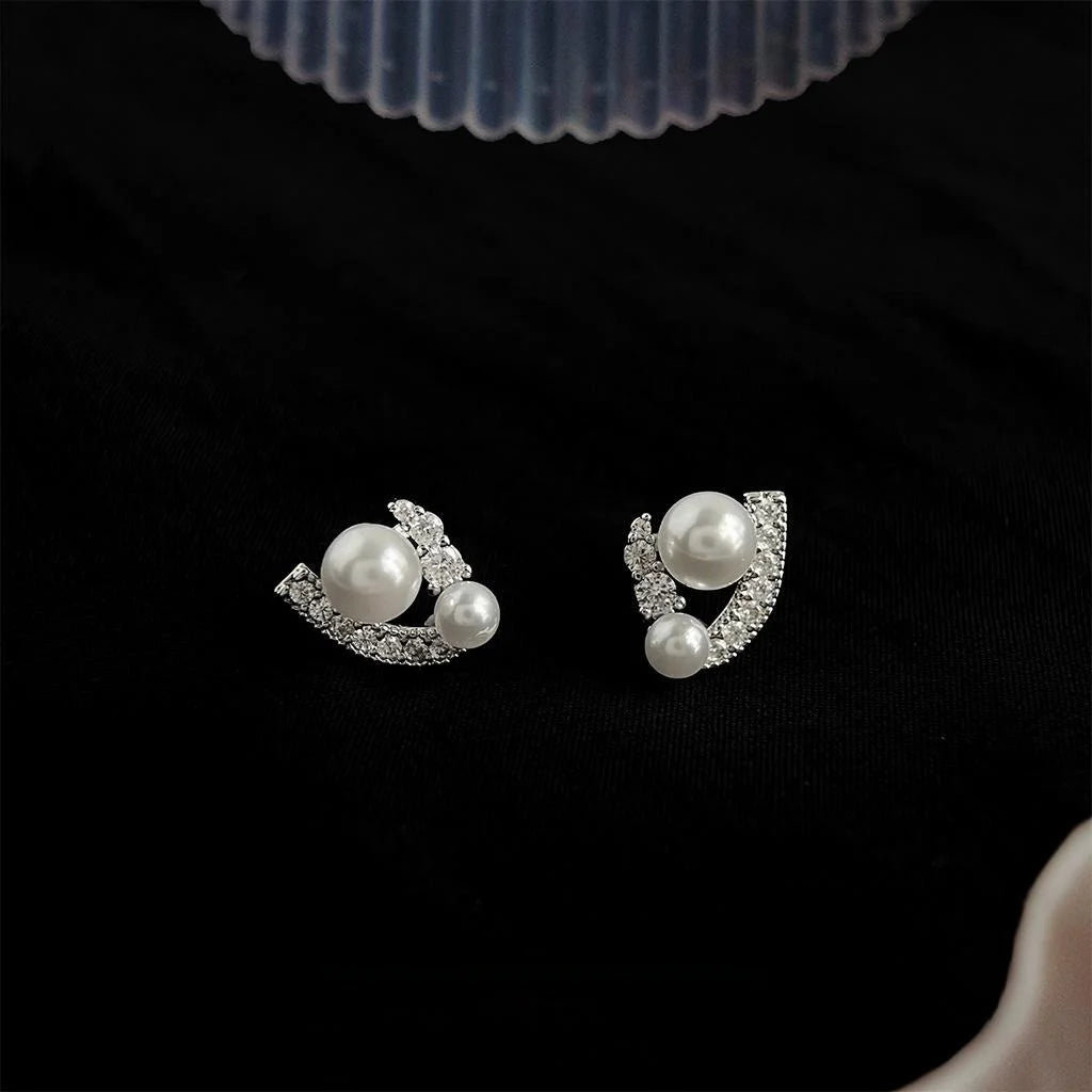 Micro Pave Zircon Copper Pearl Stud Earrings U Shape Geometric Line Design Elegant Minimalist