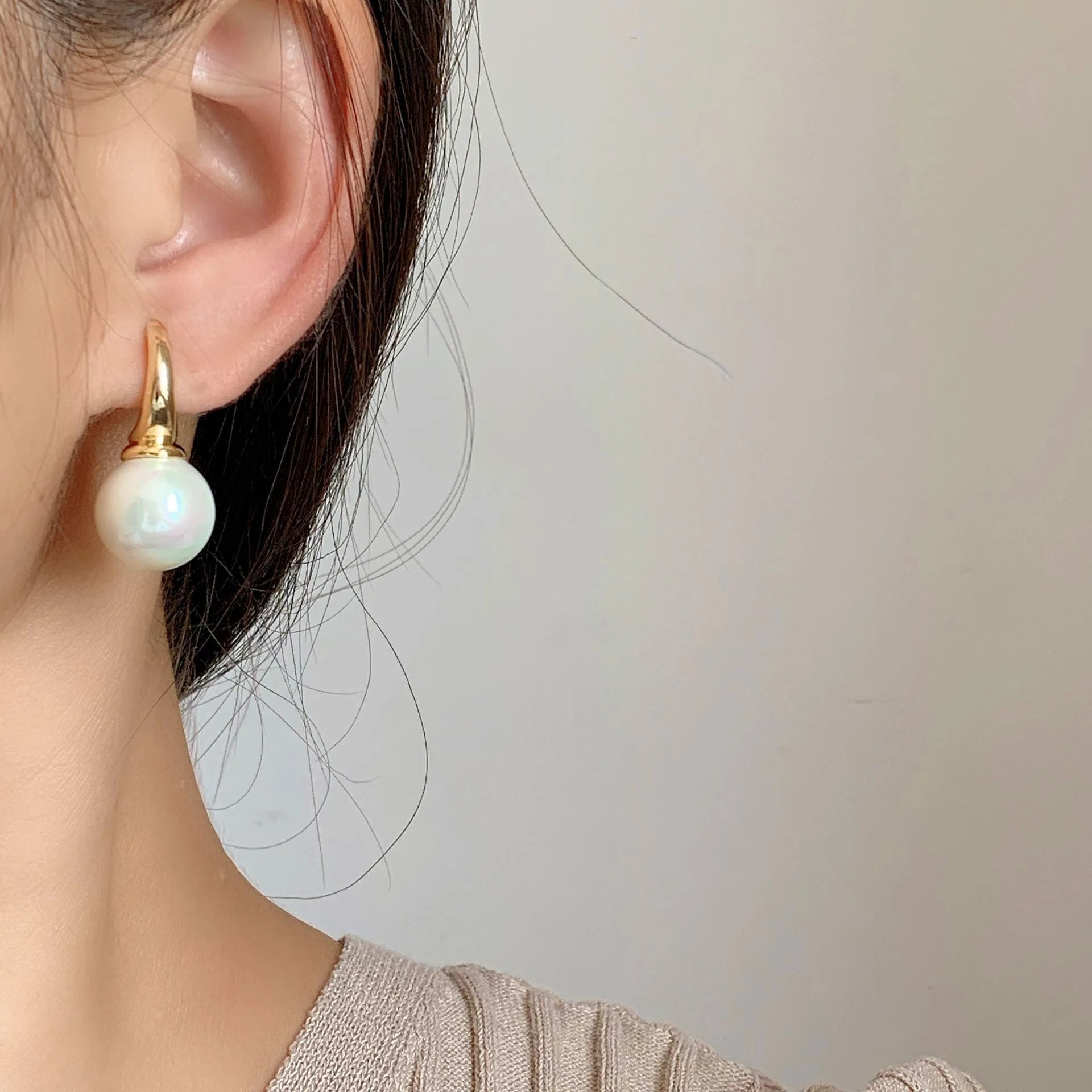 Elegant Gold Alloy Hoop With Round Pearl Drop Stud & Clip On No Piercing Korean Minimalist Earrings