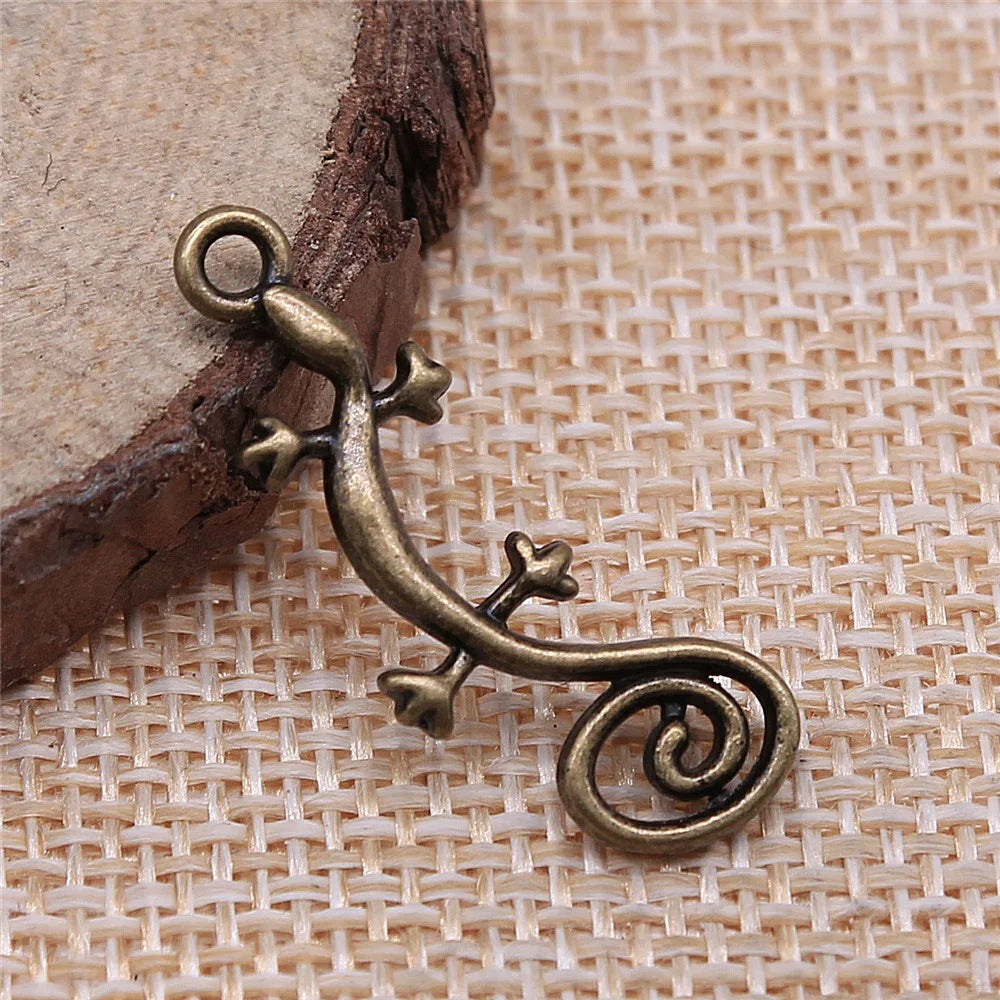 29x11mm 1g Multicolor Zinc Alloy Gecko Charm Pendant for DIY Necklace Bracelet Making