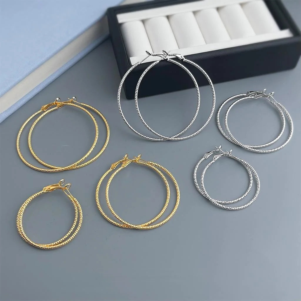 Minimalist Geometric Round Copper Hoop Earrings For Commuter Style